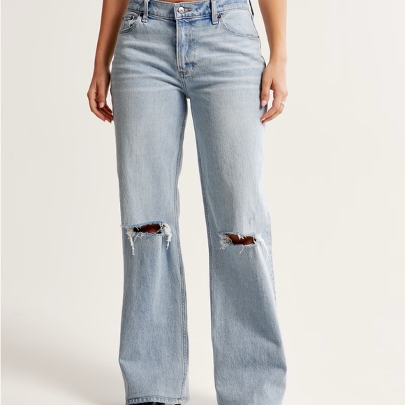 Curve Love Low Rise Baggy Jean - Picture 1 of 5